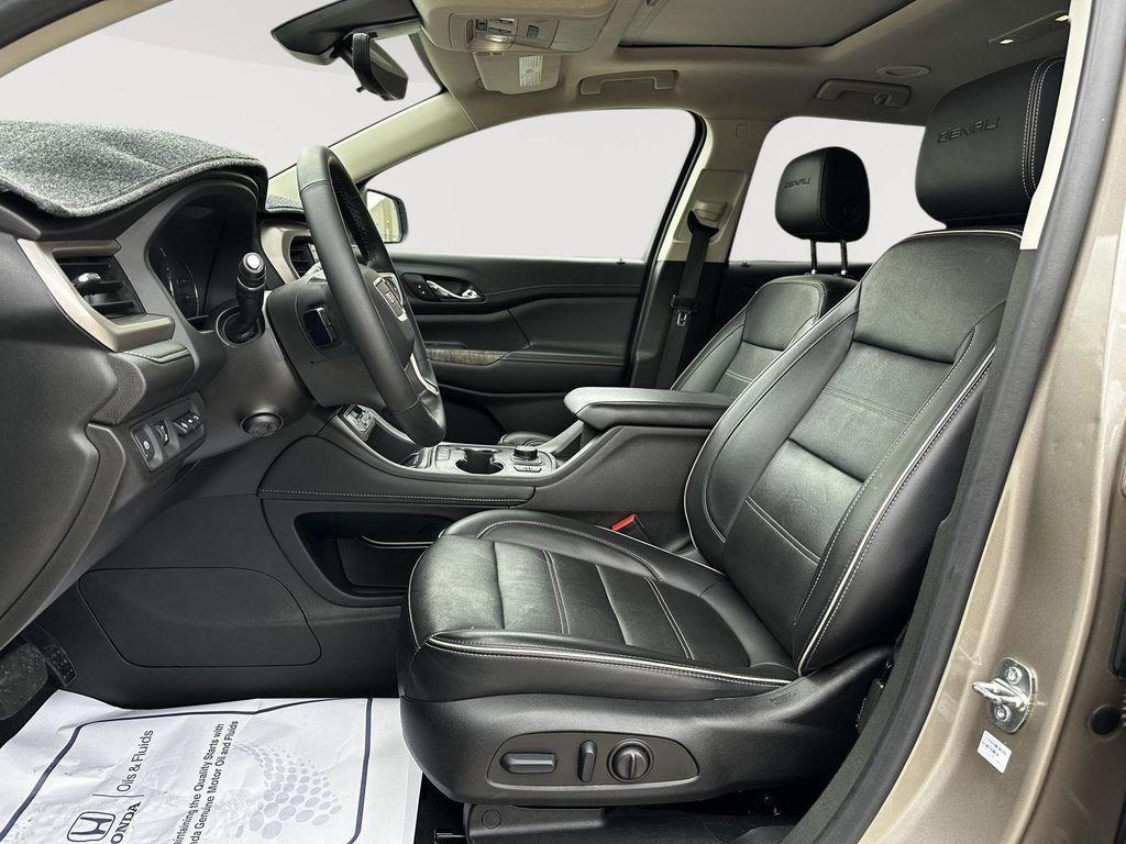 used 2023 GMC Acadia car, priced at $37,750