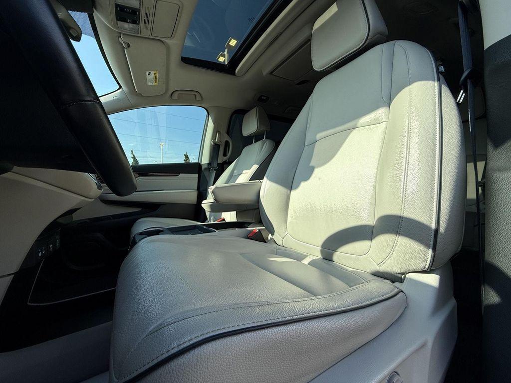 used 2025 Honda Odyssey car, priced at $41,950