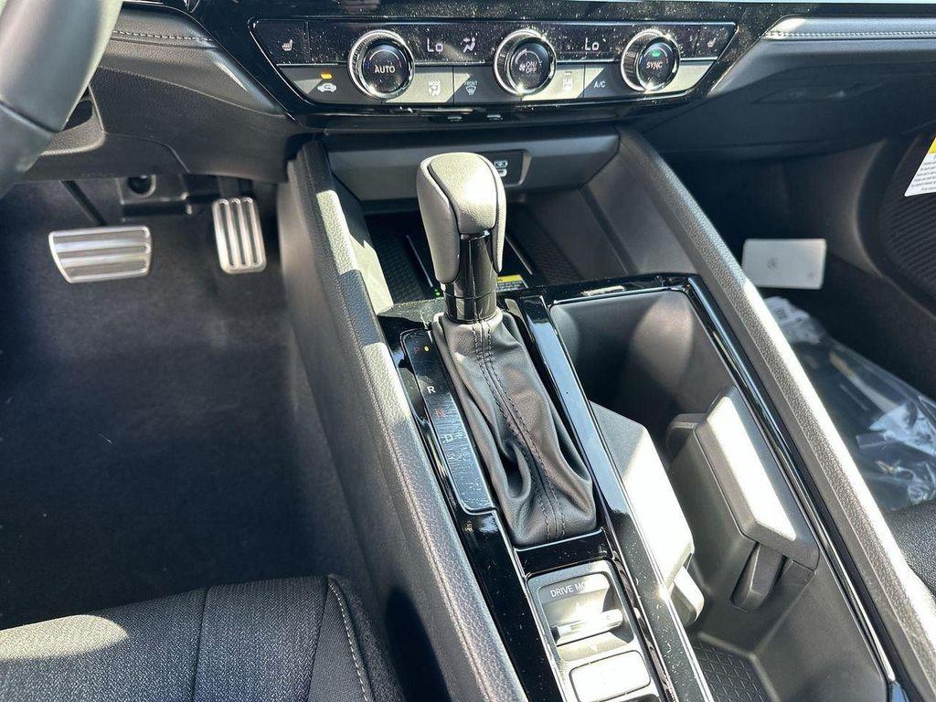 new 2025 Honda Accord Hybrid car, priced at $33,305