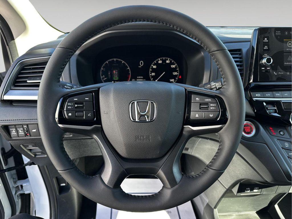 new 2026 Honda Odyssey car, priced at $43,340