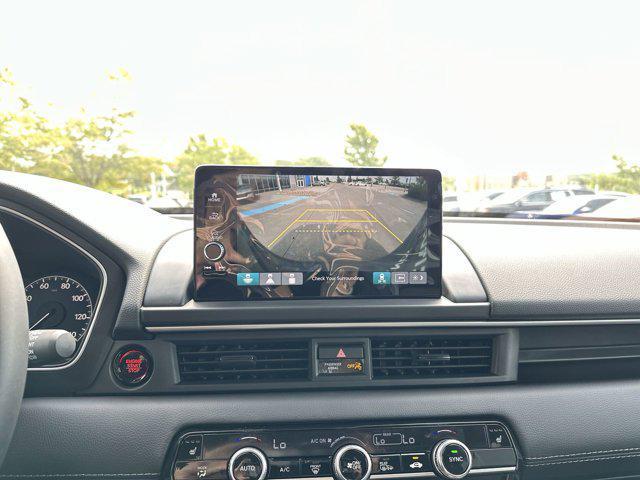 used 2025 Honda Pilot car, priced at $45,000