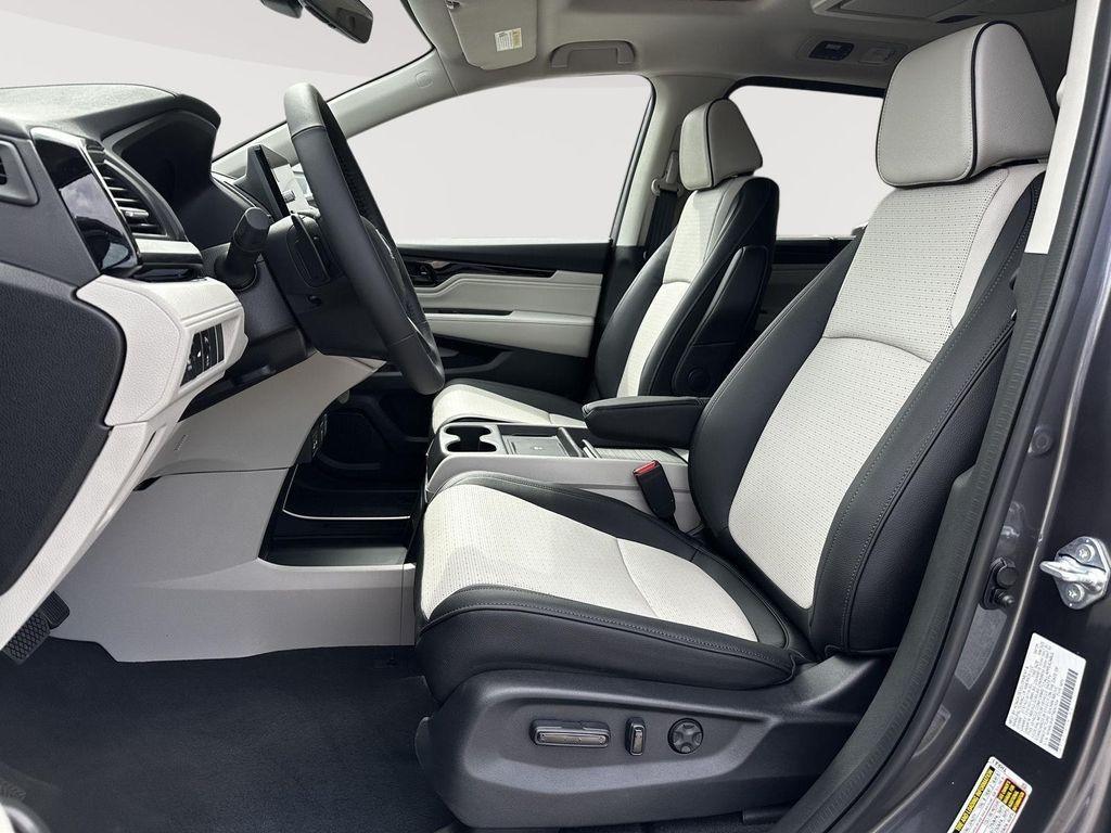 new 2026 Honda Odyssey car, priced at $50,785