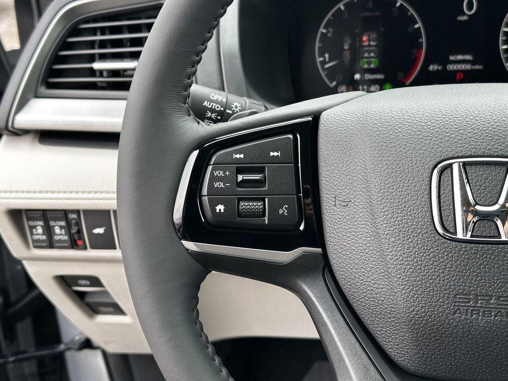 new 2026 Honda Odyssey car, priced at $42,754