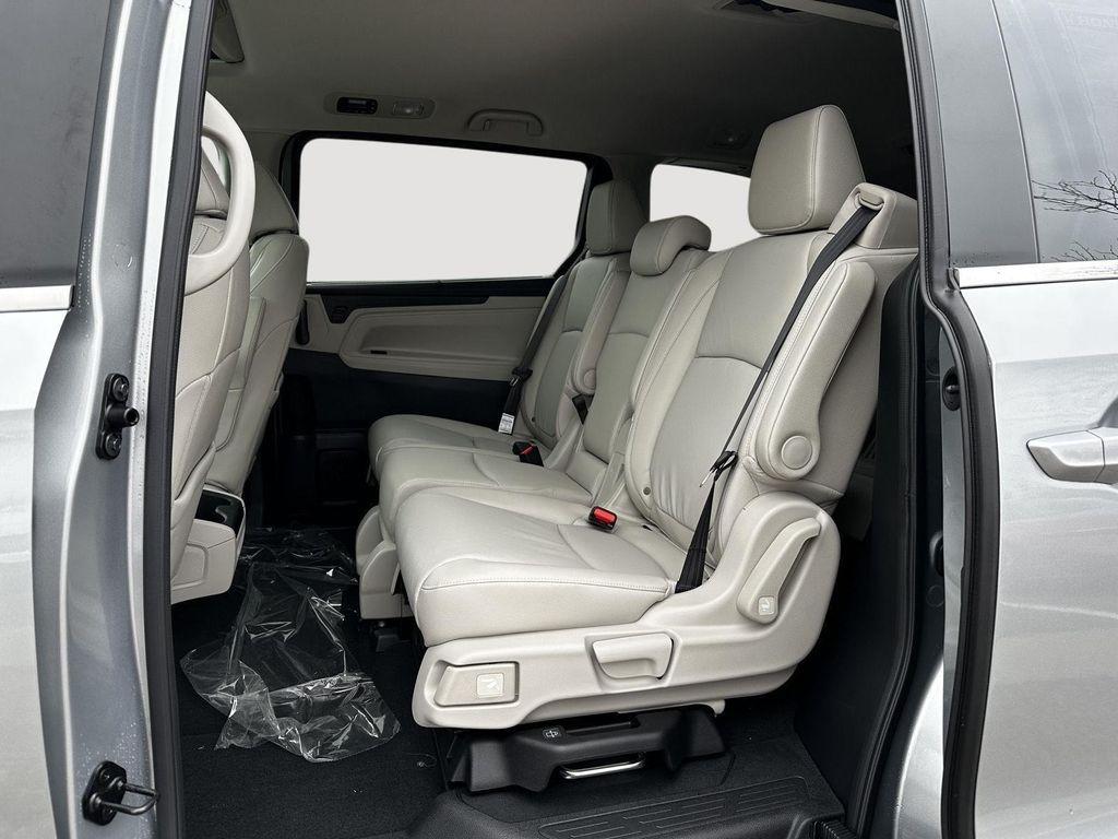 new 2026 Honda Odyssey car, priced at $42,754