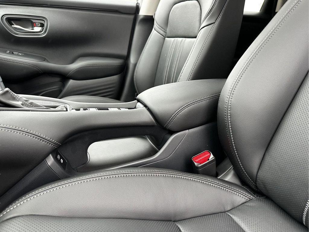 new 2026 Honda HR-V car, priced at $32,755