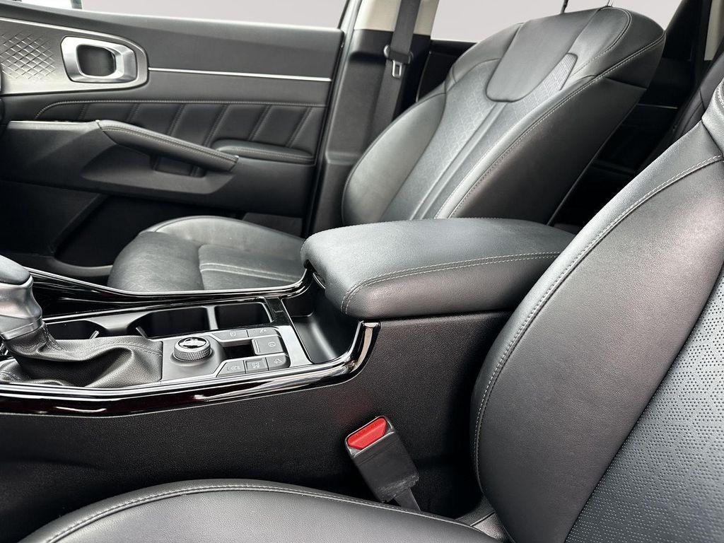 used 2022 Kia Sorento car, priced at $27,250