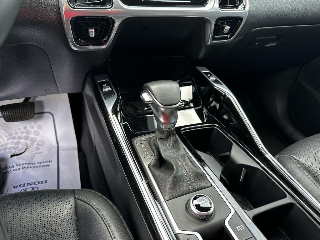 used 2022 Kia Sorento car, priced at $27,250