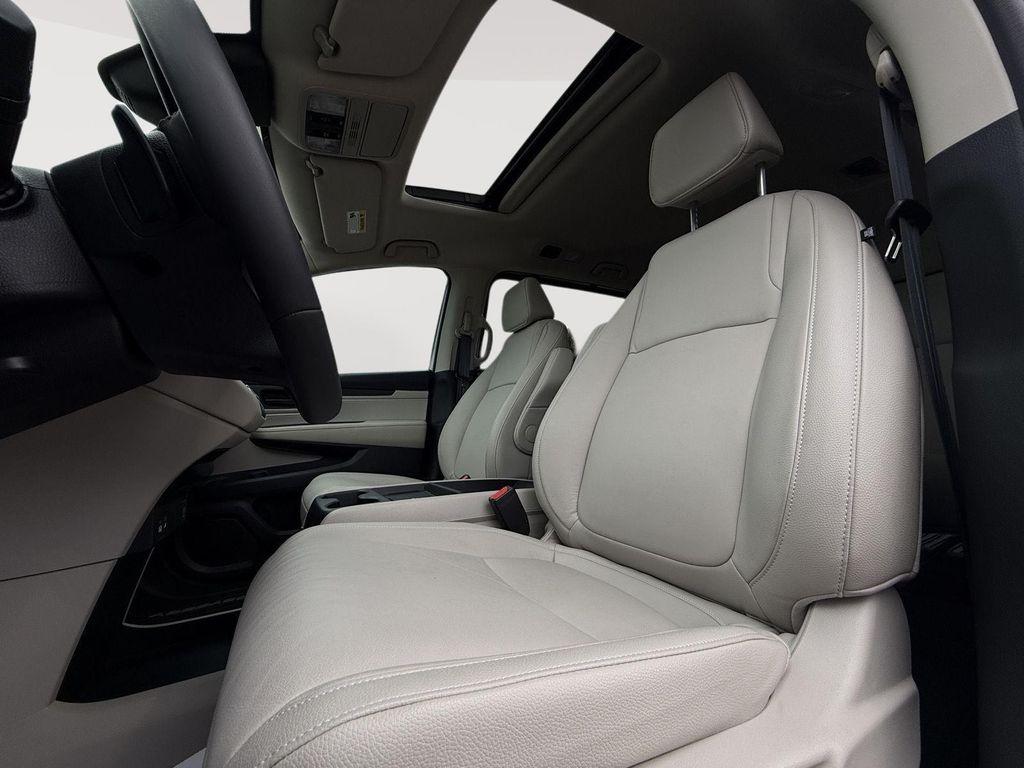 used 2026 Honda Odyssey car, priced at $41,950