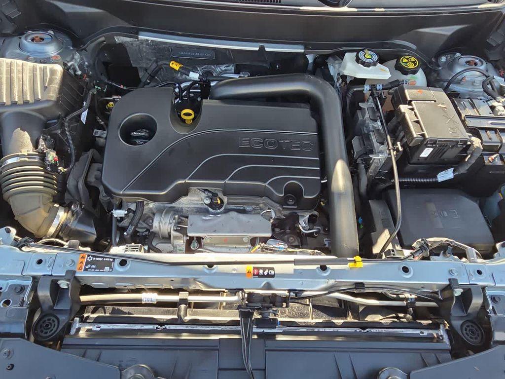 used 2024 Chevrolet Equinox car, priced at $25,986