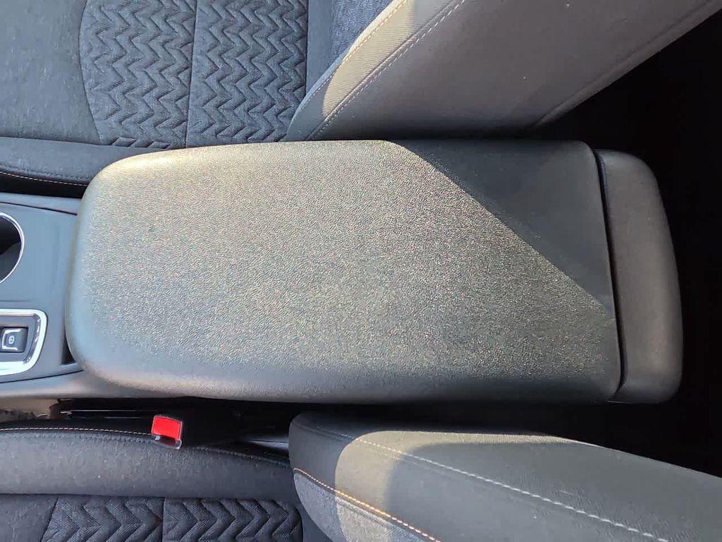 used 2024 Chevrolet Equinox car, priced at $25,986