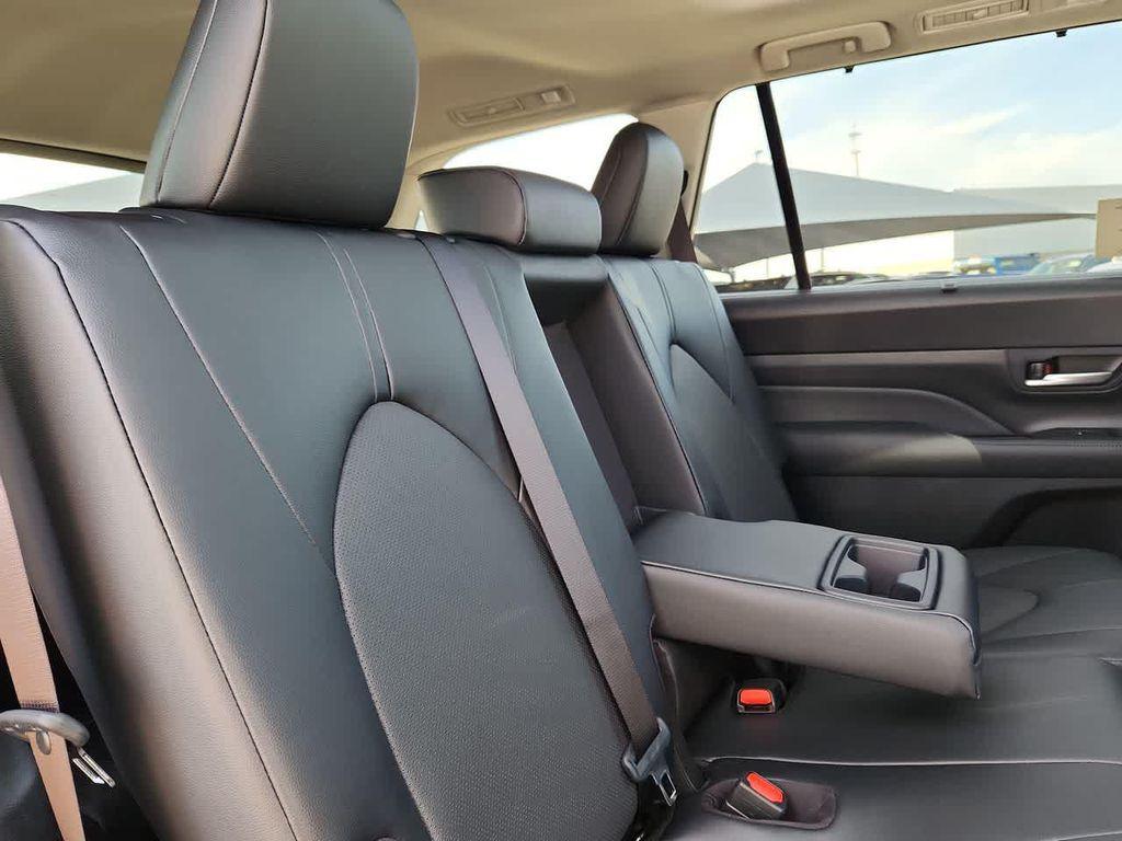 new 2026 Toyota Grand Highlander car, priced at $52,072