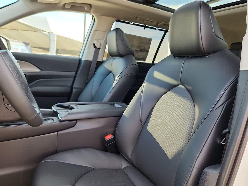 new 2026 Toyota Grand Highlander car, priced at $52,072
