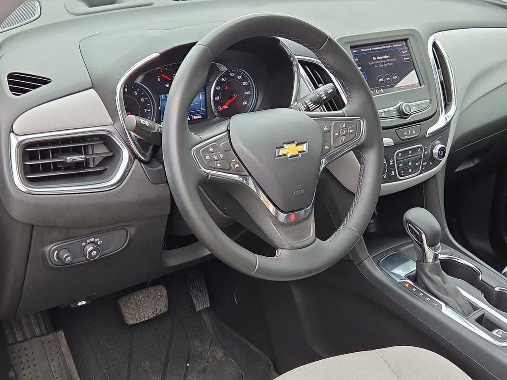 used 2024 Chevrolet Equinox car, priced at $24,986