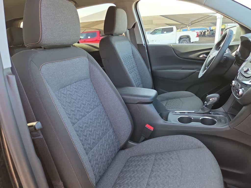 used 2024 Chevrolet Equinox car, priced at $24,986