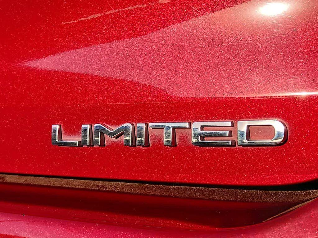 used 2021 Toyota Highlander car, priced at $33,986