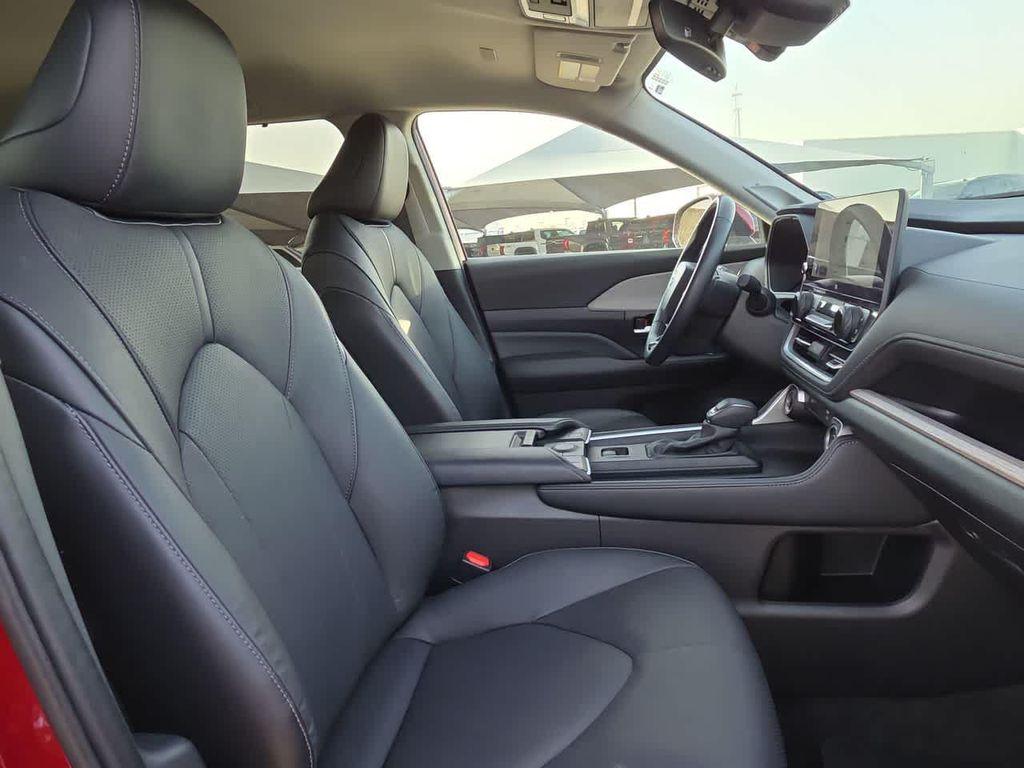 used 2024 Toyota Grand Highlander car, priced at $45,986