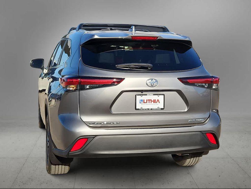 new 2026 Toyota Highlander car, priced at $50,952