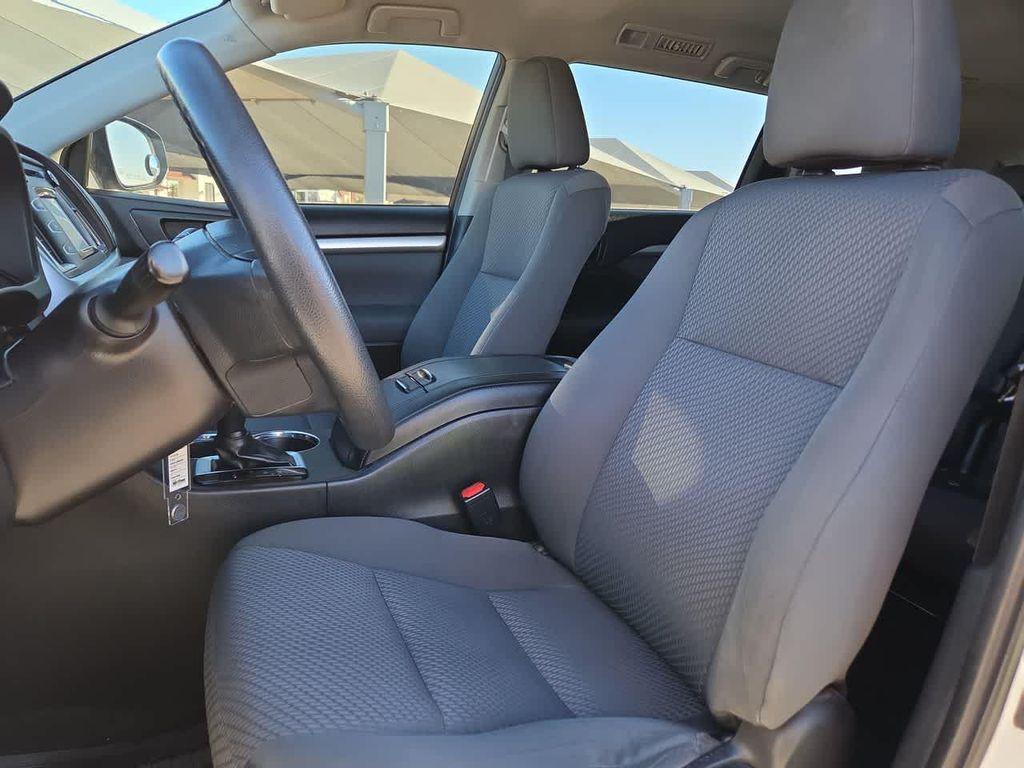 used 2019 Toyota Highlander car, priced at $21,986