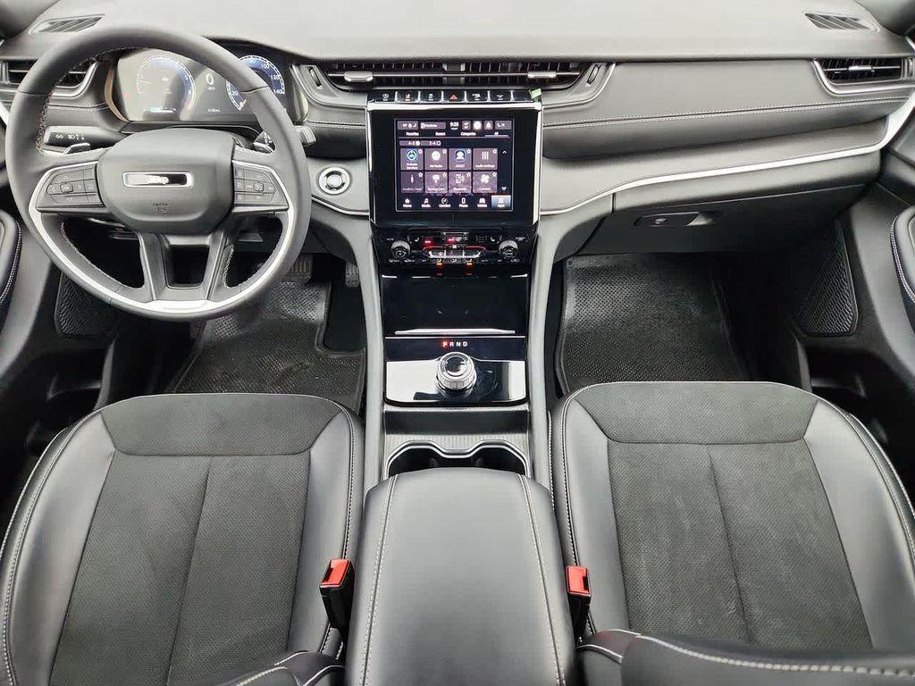 used 2025 Jeep Grand Cherokee L car, priced at $37,986