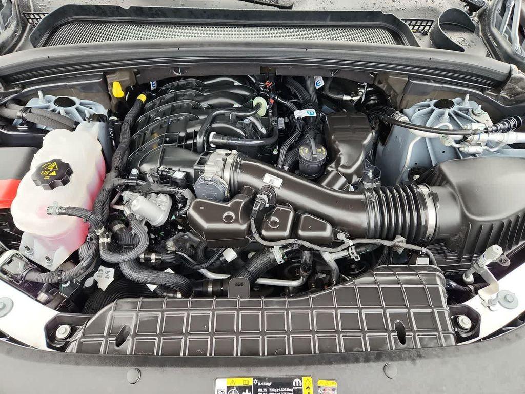 used 2025 Jeep Grand Cherokee L car, priced at $37,986