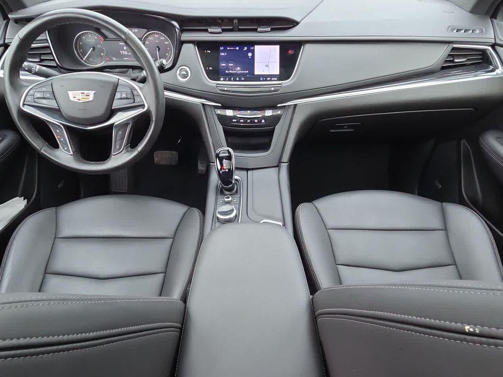 used 2023 Cadillac XT5 car, priced at $30,211