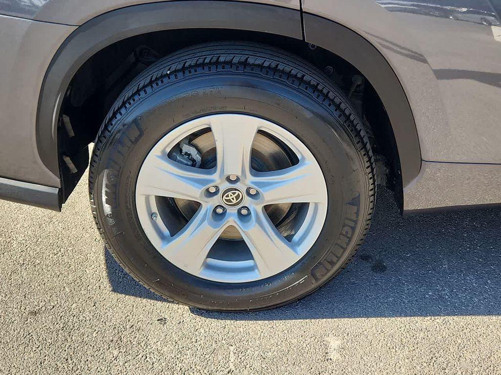 used 2020 Toyota Highlander car, priced at $23,986