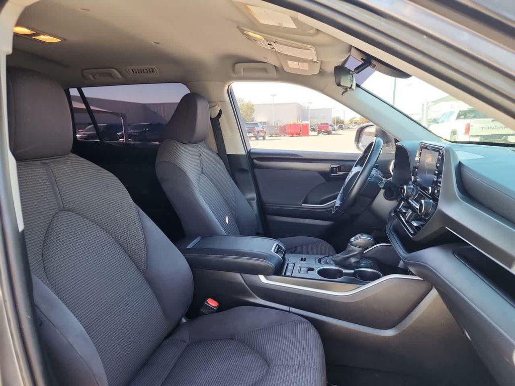 used 2020 Toyota Highlander car, priced at $23,986