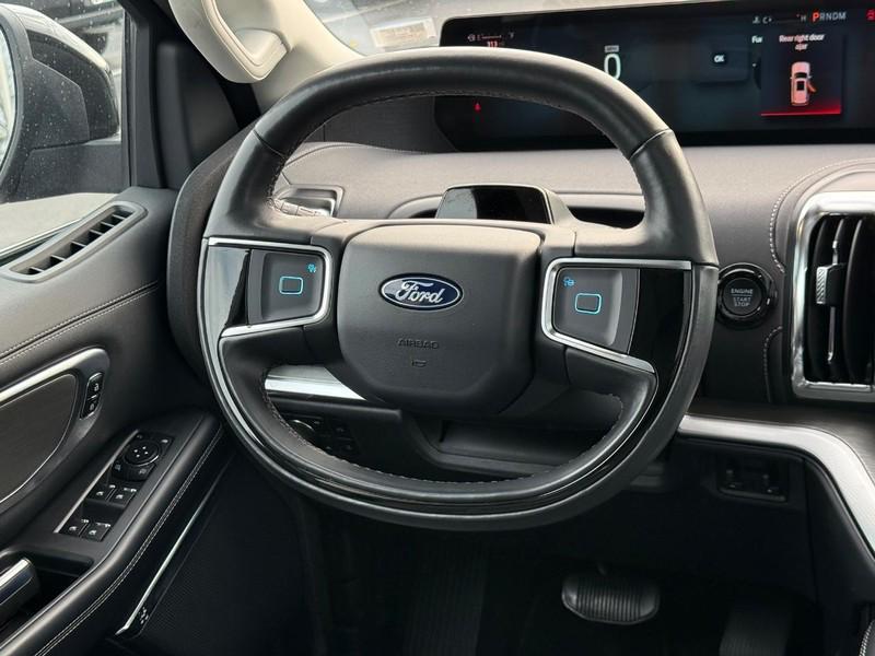 used 2025 Ford Expedition Max car, priced at $67,495