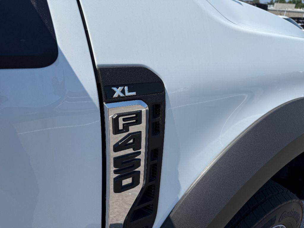 new 2025 Ford F-450 car, priced at $73,995