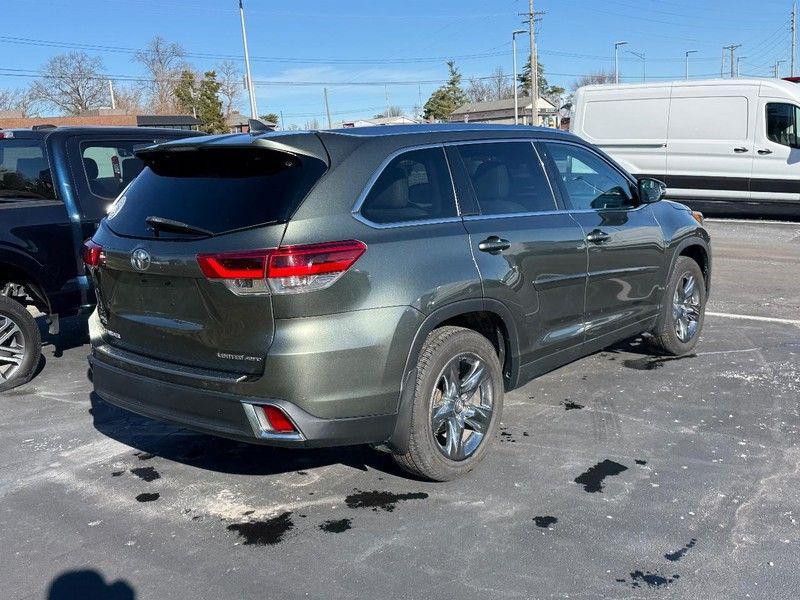 used 2019 Toyota Highlander car, priced at $26,995