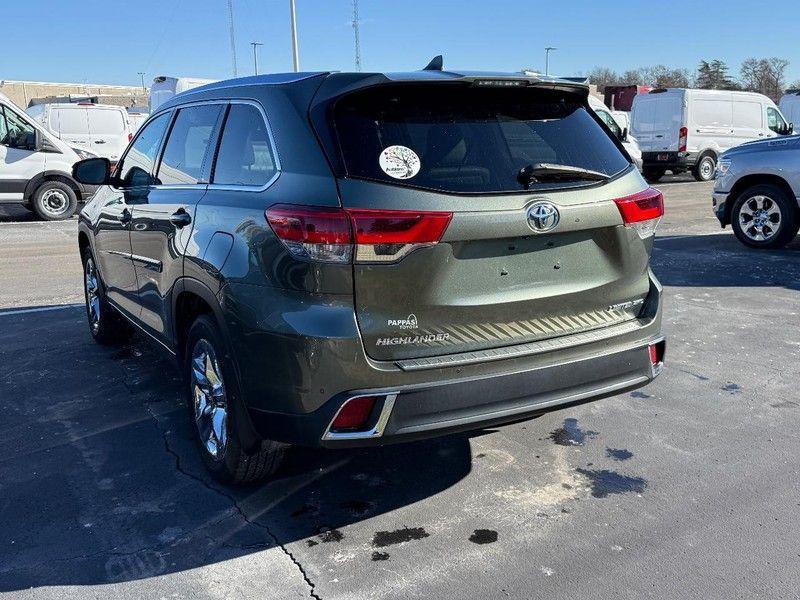 used 2019 Toyota Highlander car, priced at $26,995