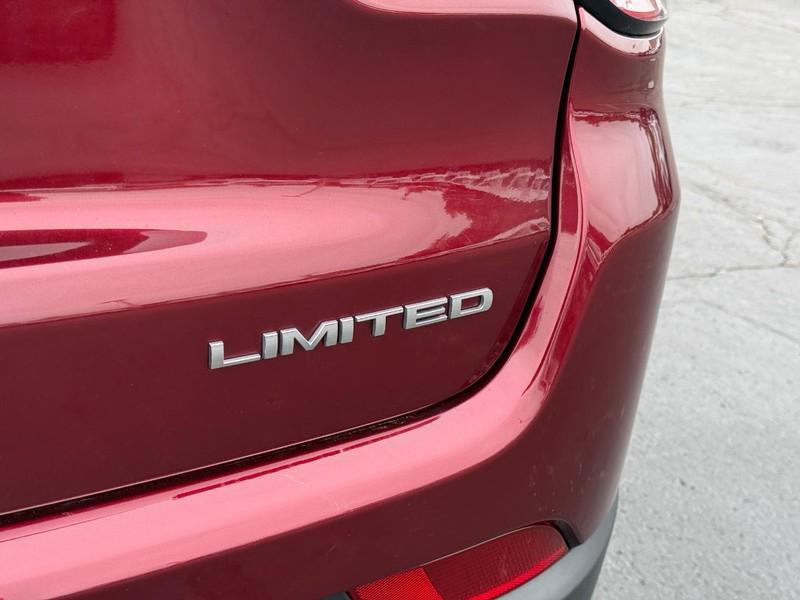 used 2022 Jeep Compass car, priced at $24,995