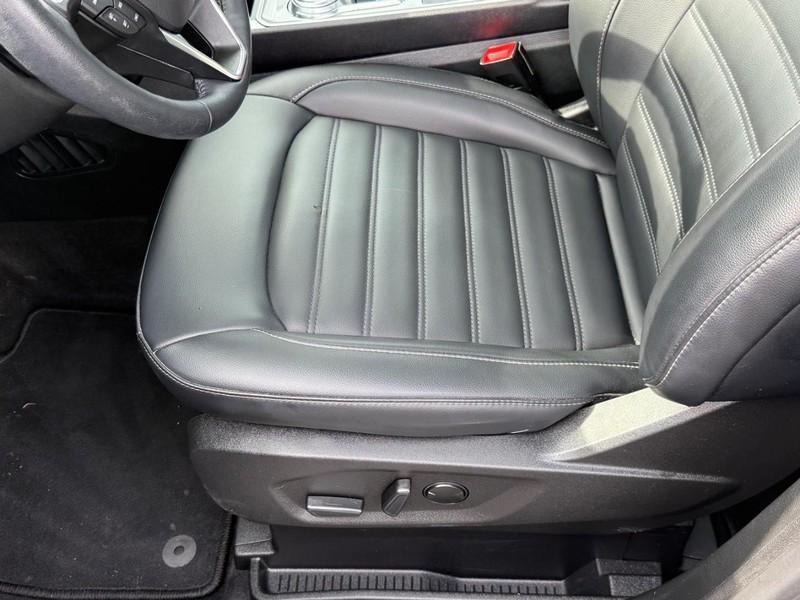 used 2024 Ford Edge car, priced at $26,995