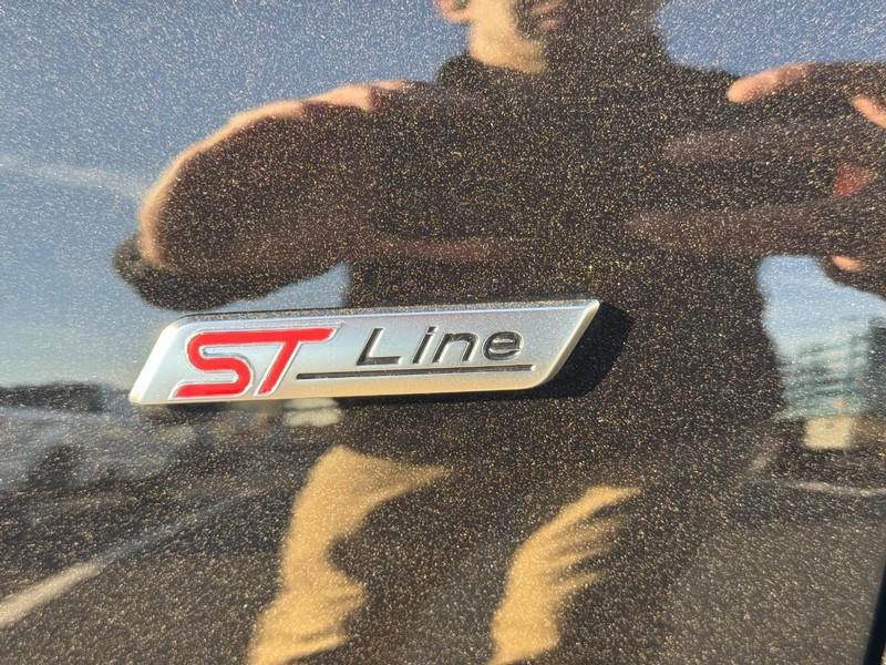 used 2025 Ford Escape car, priced at $26,995