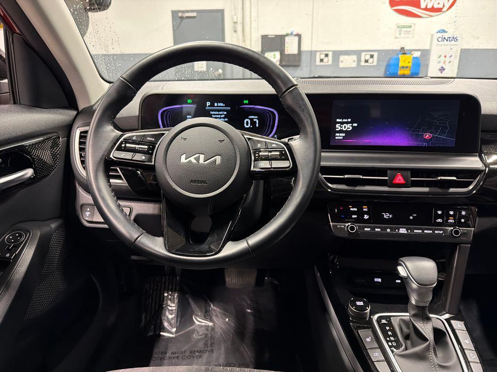 used 2025 Kia Seltos car, priced at $24,299