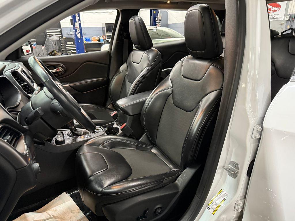 used 2019 Jeep Cherokee car, priced at $14,988