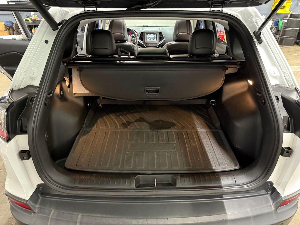 used 2019 Jeep Cherokee car, priced at $14,988