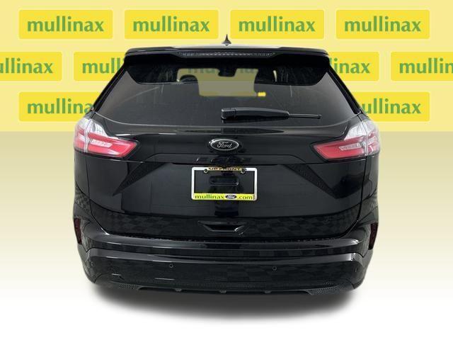 new 2024 Ford Edge car, priced at $32,355