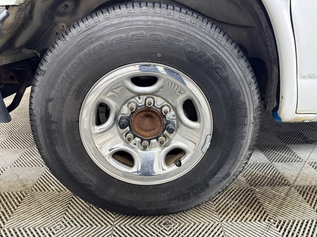 used 2005 Chevrolet Express 2500 car, priced at $6,900