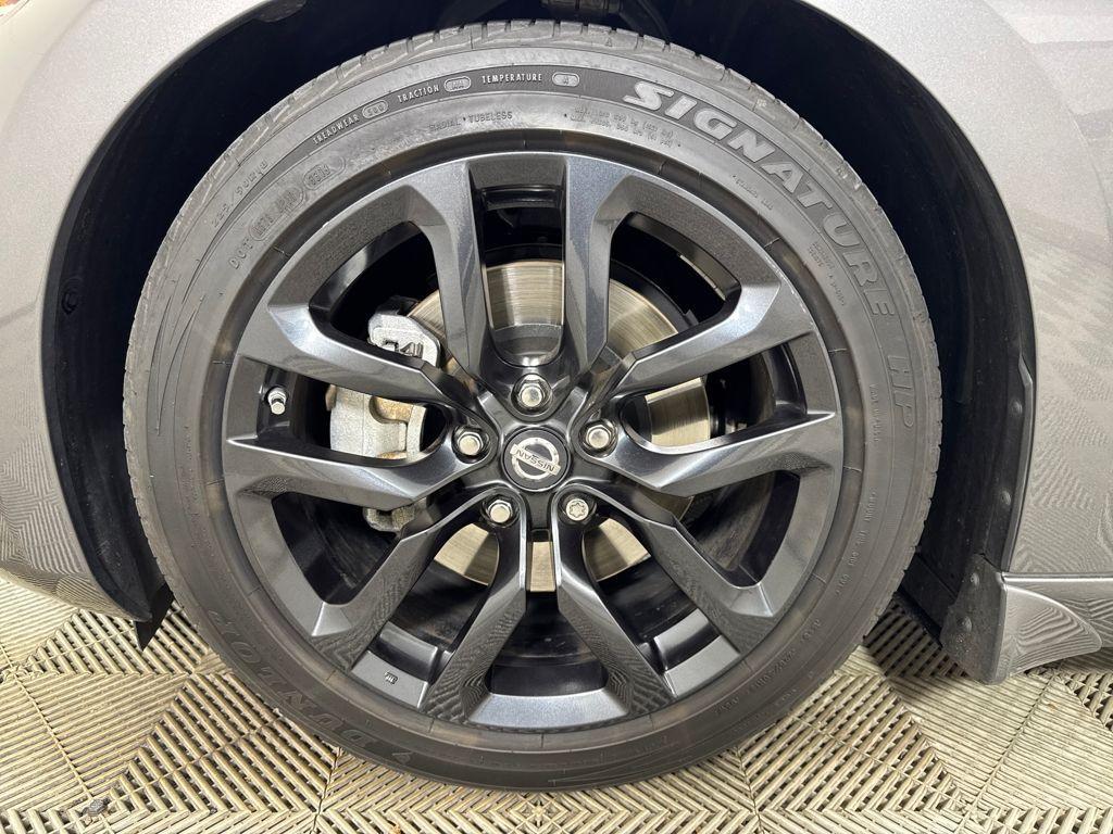 used 2015 Nissan 370Z car, priced at $21,500