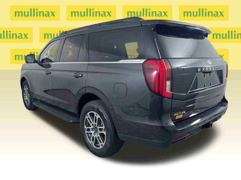 used 2025 Ford Expedition car, priced at $53,500
