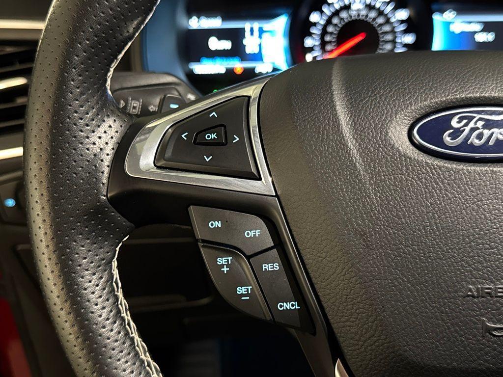 used 2024 Ford Edge car, priced at $33,900