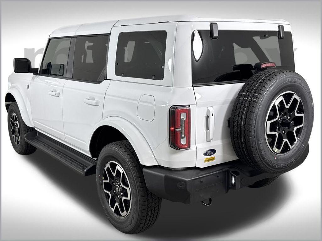 new 2025 Ford Bronco car, priced at $48,419