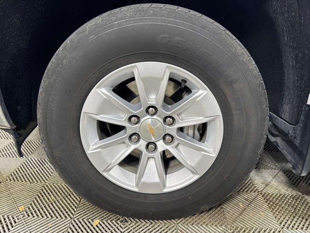 used 2024 Chevrolet Silverado 1500 car, priced at $27,900