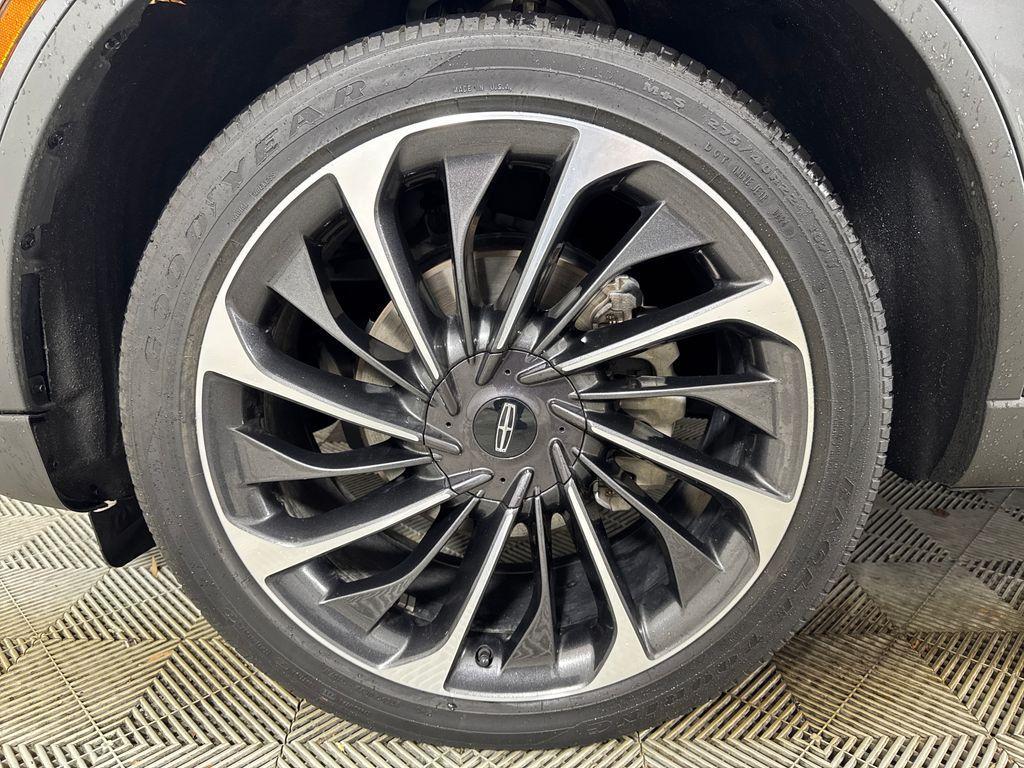 used 2025 Lincoln Aviator car, priced at $58,901