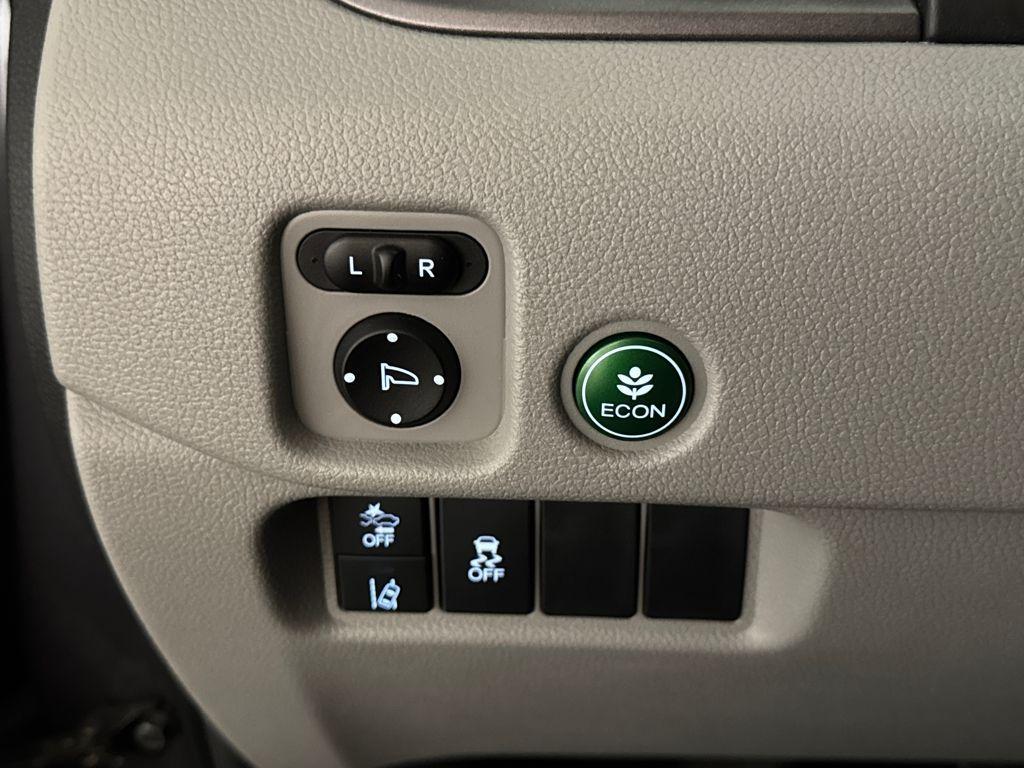 used 2020 Honda Pilot car, priced at $17,500