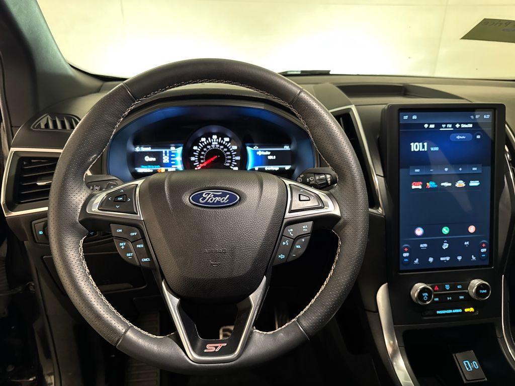 used 2023 Ford Edge car, priced at $23,900