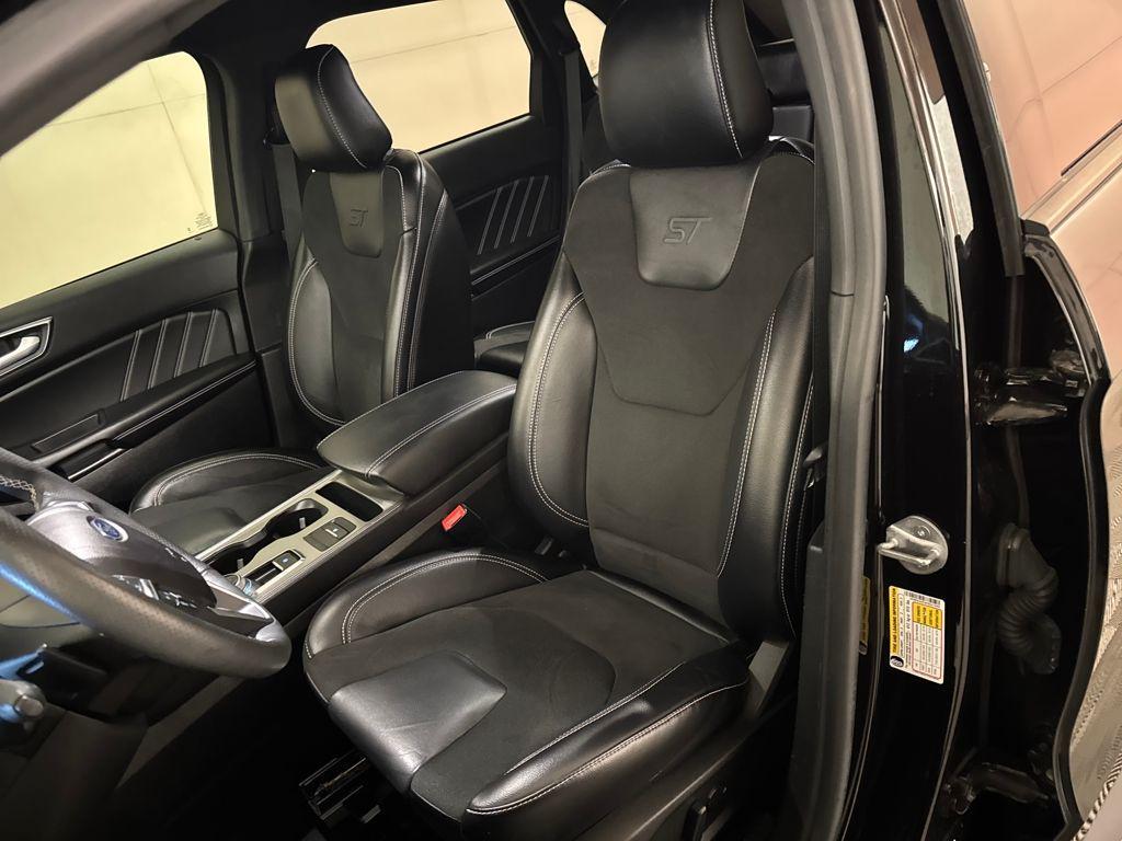 used 2023 Ford Edge car, priced at $23,900