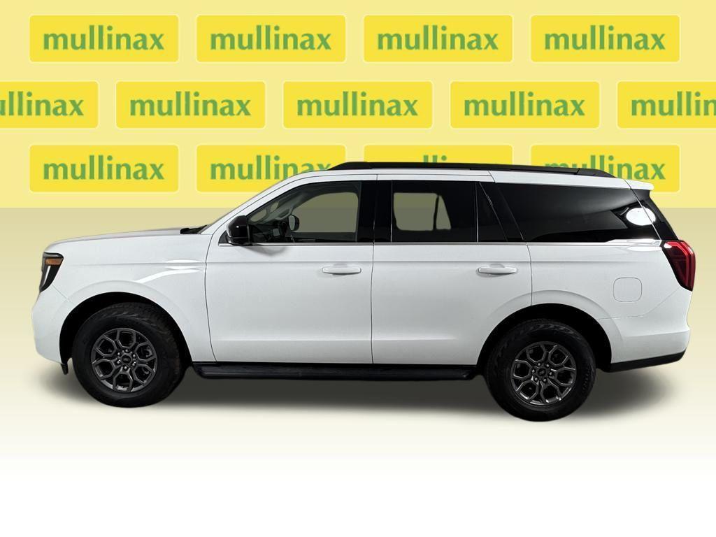 used 2025 Ford Expedition car, priced at $53,500