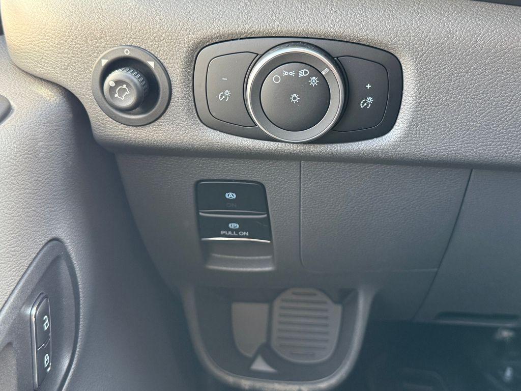 new 2025 Ford Transit-250 car